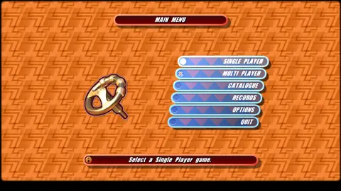 Menú principal sobre fondo naranja: SINGLE PLAYER, MULTI PLAYER, CATALOGUE, RECORDS, OPTIONS, QUIT.